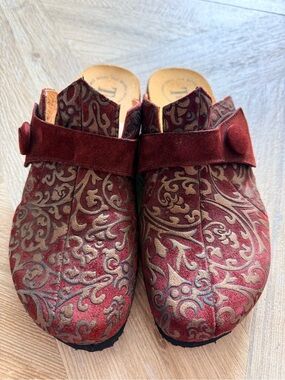 Think! Brocade Gold Foiled Leather Clog Mule Size 37 US 6.5